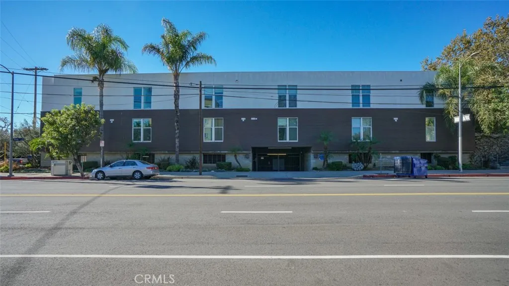4705 Whitsett 106, Studio City, California 91604 home-pic-4