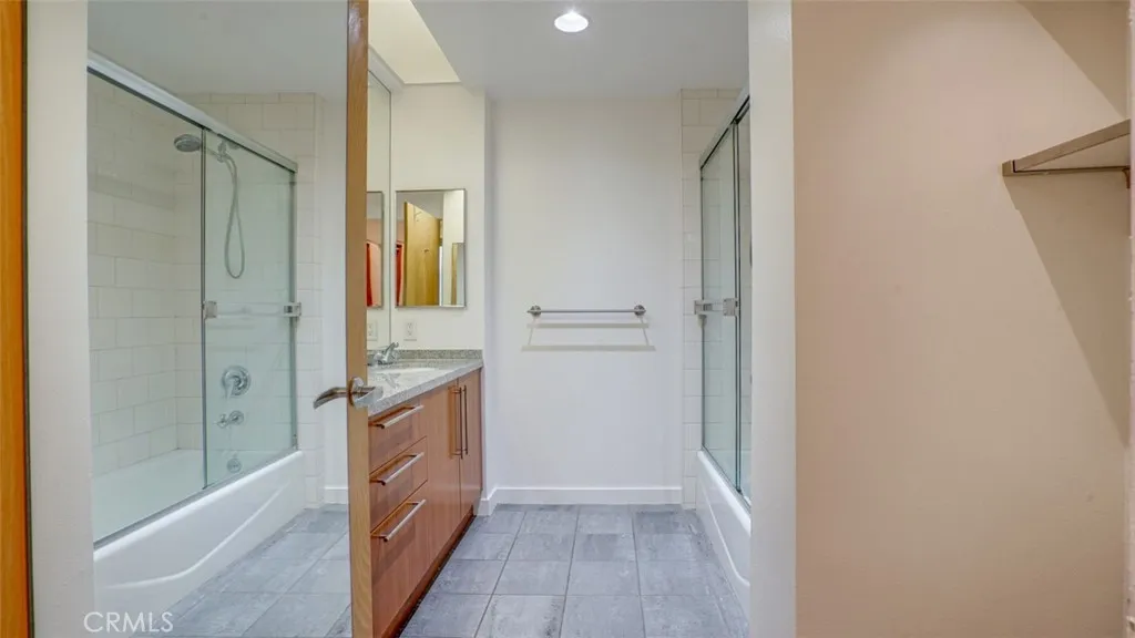 4705 Whitsett 106, Studio City, California 91604 home-pic-44