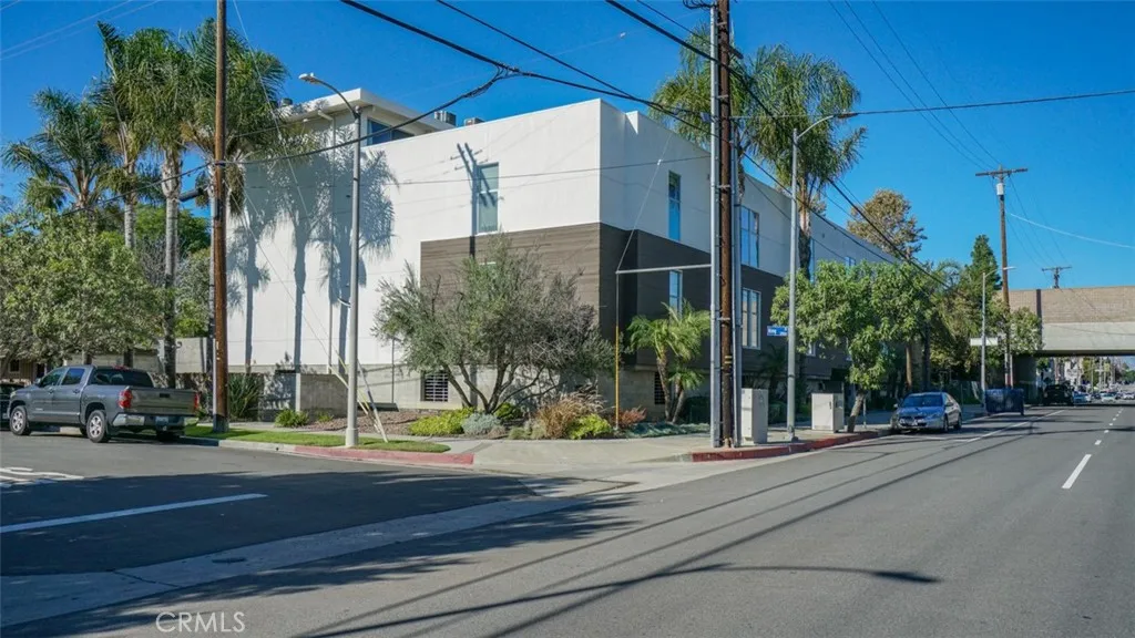 4705 Whitsett 106, Studio City, California 91604 home-pic-7