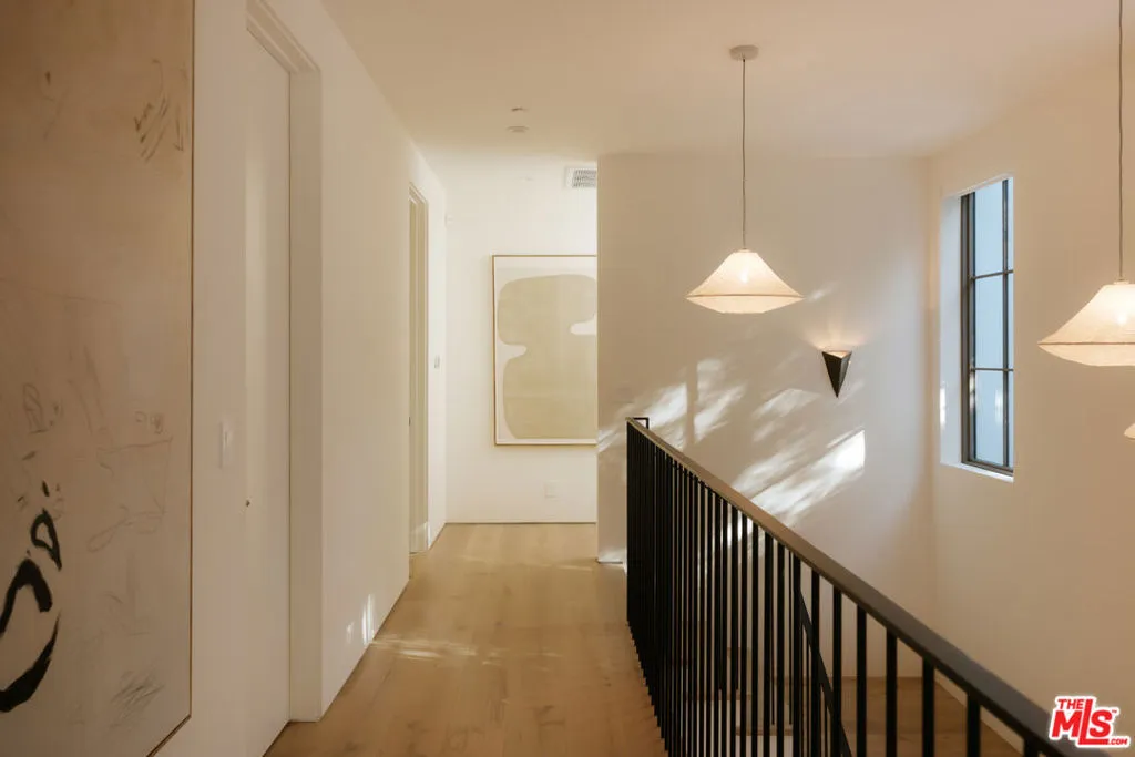 4209 Vantage Avenue, Studio City, California 91604 home-pic-16