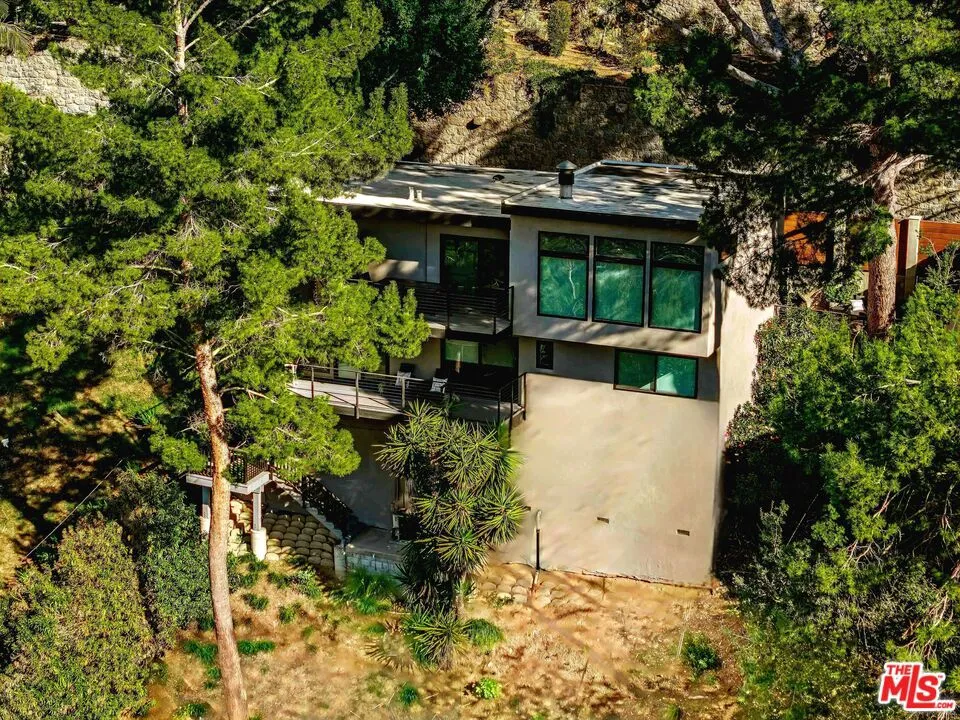 6194 Rodgerton Drive, Los Angeles, California 90068 home-pic-28