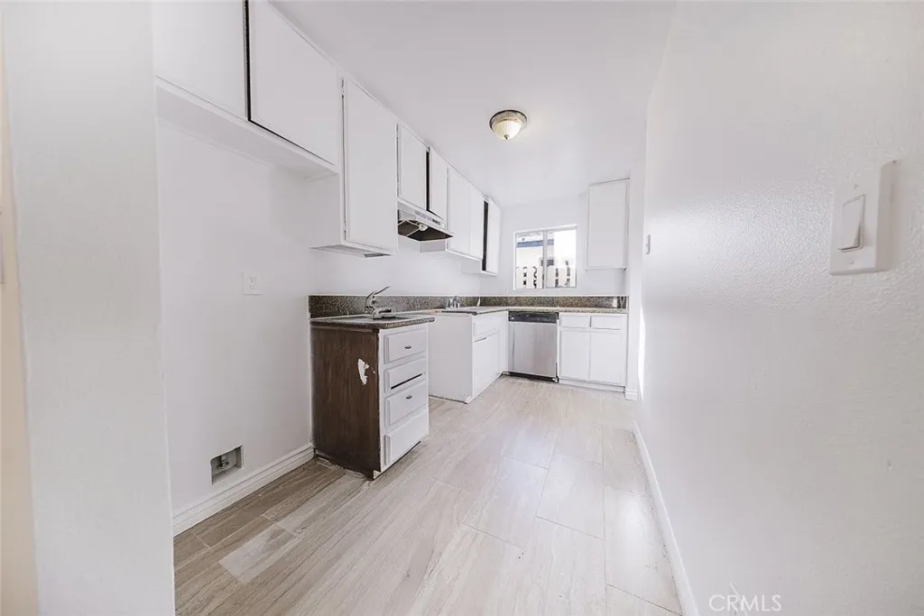 6046 Fair Avenue, North Hollywood, California 91606 home-pic-19