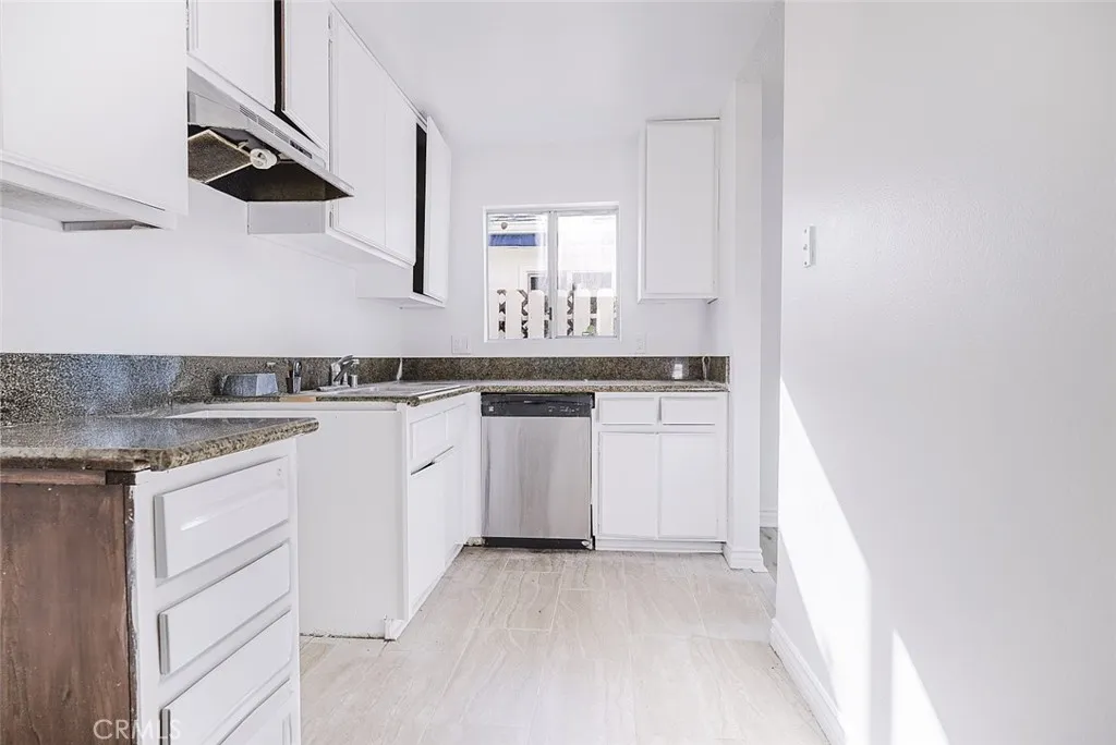 6046 Fair Avenue, North Hollywood, California 91606 home-pic-14