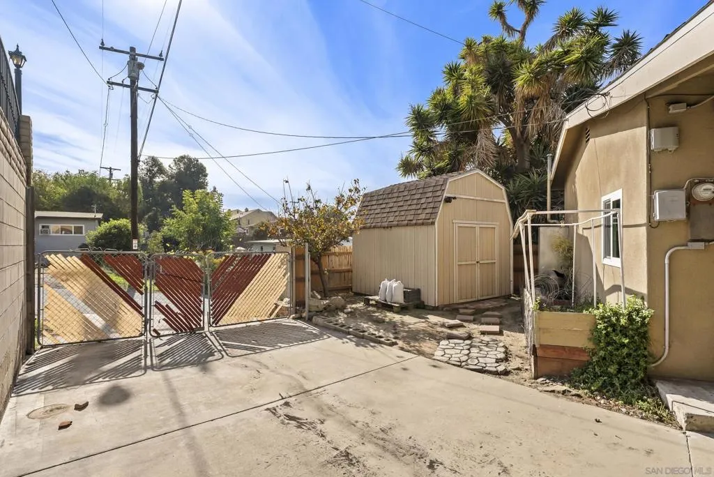 1701 Dayton Dr., Lemon Grove, California 91945 home-pic-47