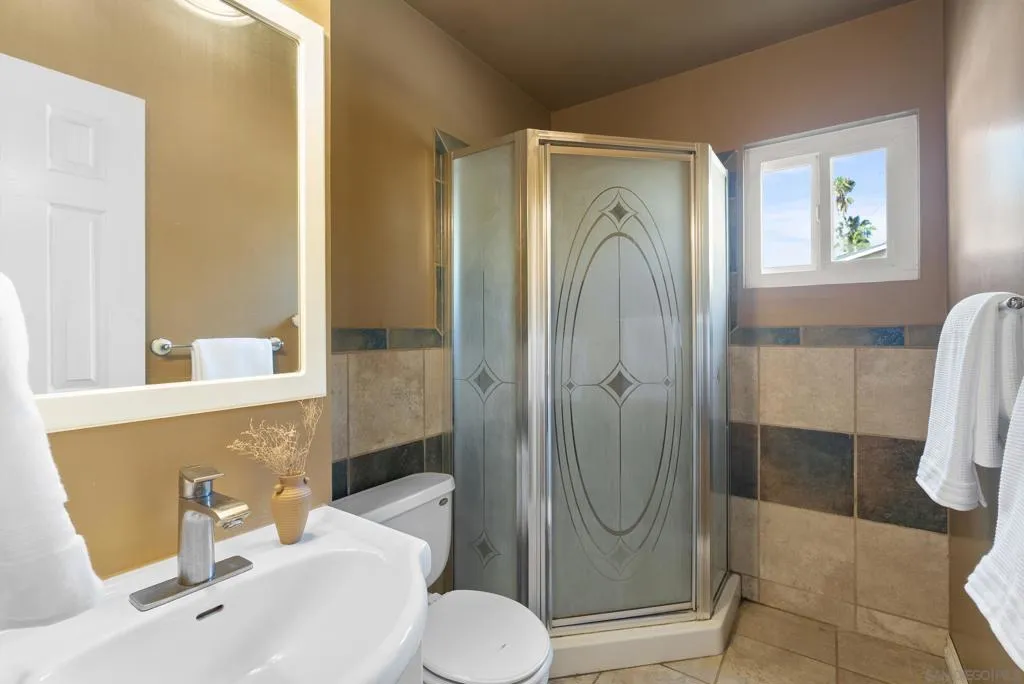 1701 Dayton Dr., Lemon Grove, California 91945 home-pic-32