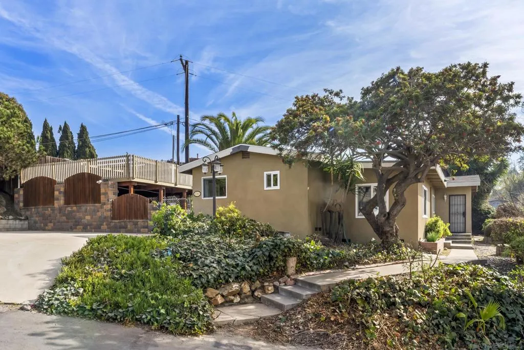 1701 Dayton Dr., Lemon Grove, California 91945 home-pic-2