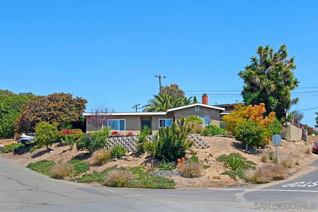 1701 Dayton Dr., Lemon Grove, California 91945 home-pic-0