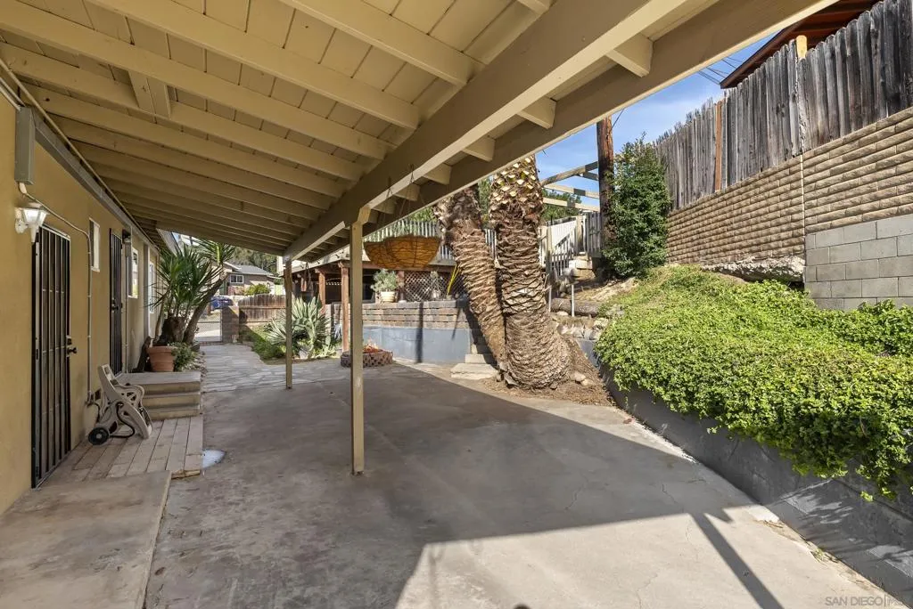 1701 Dayton Dr., Lemon Grove, California 91945 home-pic-35