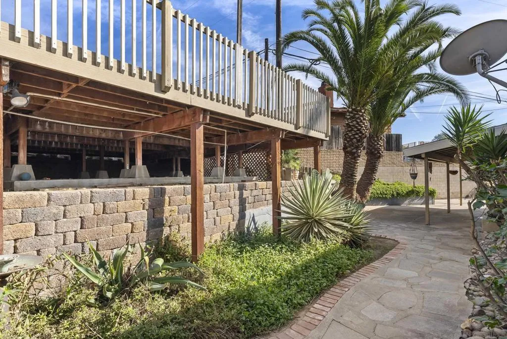 1701 Dayton Dr., Lemon Grove, California 91945 home-pic-38