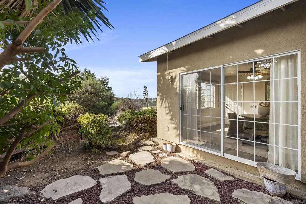 1701 Dayton Dr., Lemon Grove, California 91945 home-pic-34