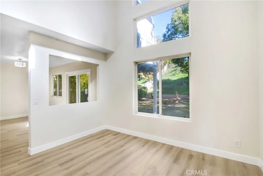 44738 Corte Gutierrez, Temecula, California 92592 home-pic-4