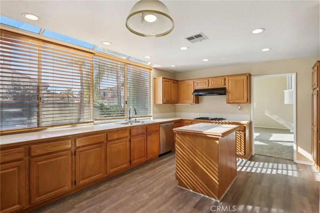 28075 Championship, Moreno Valley, California 92555 home-pic-10