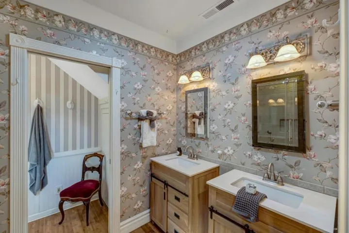 179 Pacific Avenue, Pacific Grove, California 93950