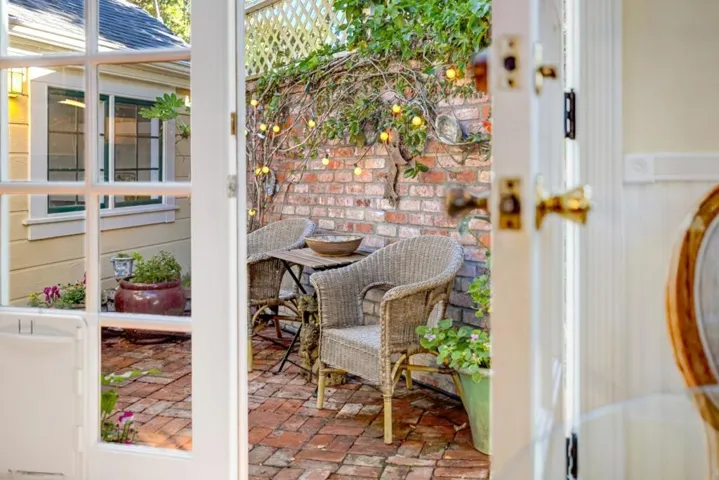 179 Pacific Avenue, Pacific Grove, California 93950