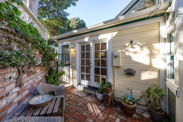 179 Pacific Avenue, Pacific Grove, California 93950