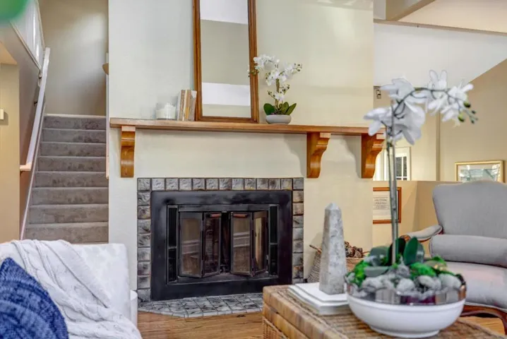 179 Pacific Avenue, Pacific Grove, California 93950