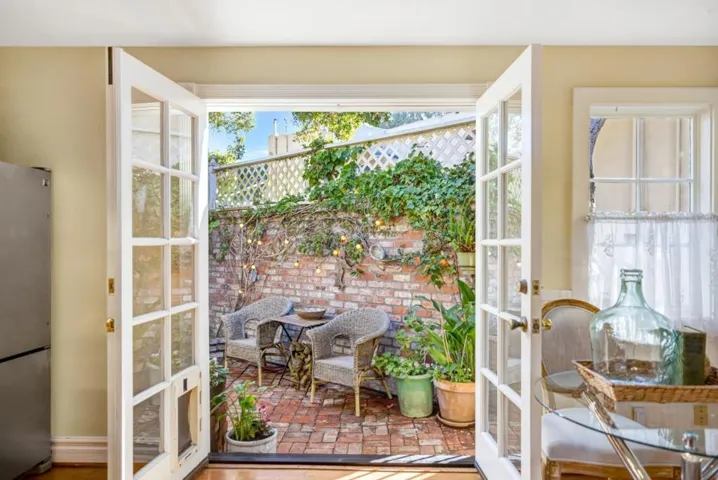 179 Pacific Avenue, Pacific Grove, California 93950