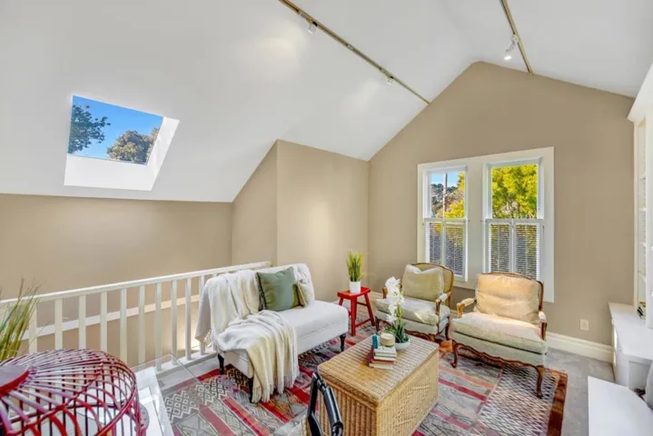 179 Pacific Avenue, Pacific Grove, California 93950