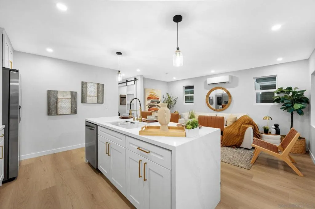 3728 Cherokee Ave, San Diego, California 92104 home-pic-7