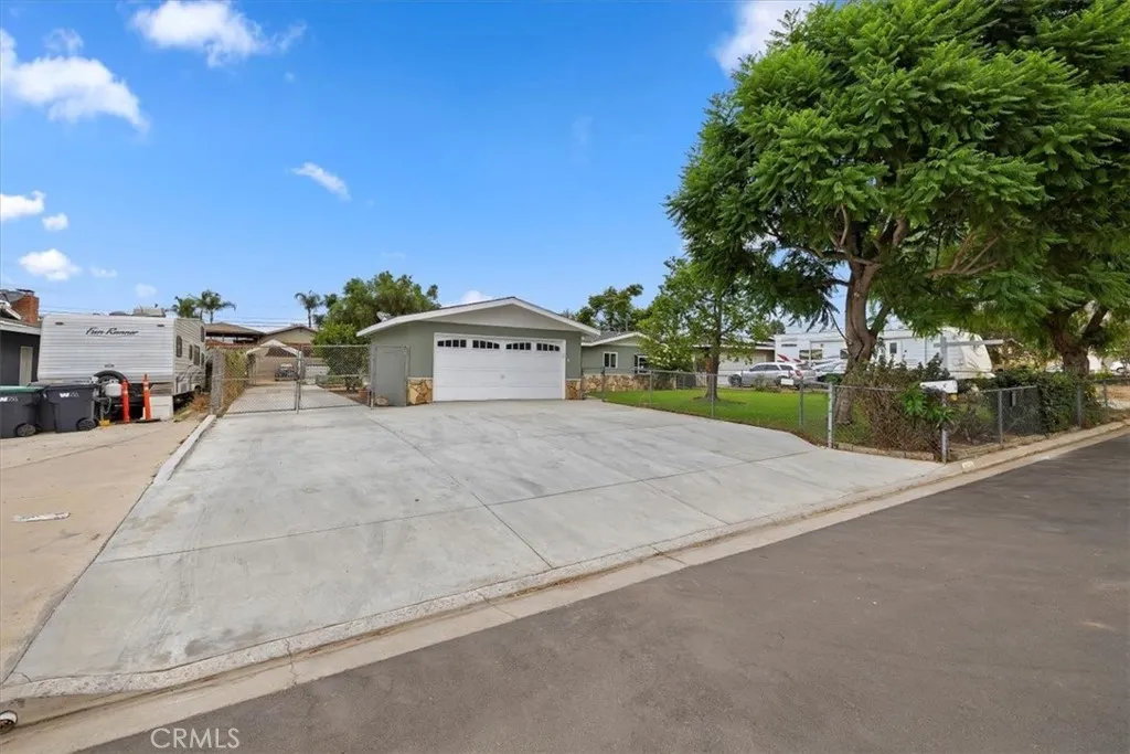887 Kingman Drive, Norco, California 92860 home-pic-56