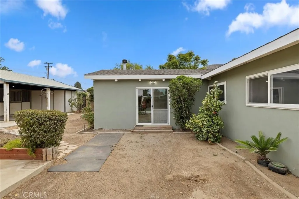 887 Kingman Drive, Norco, California 92860 home-pic-36