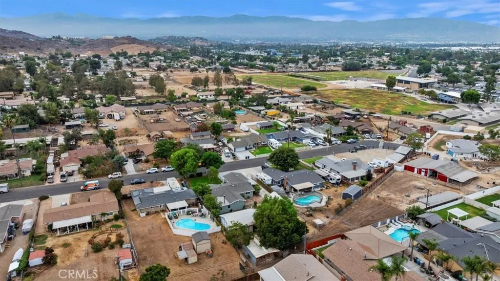 887 Kingman Drive, Norco, California 92860 home-pic-50