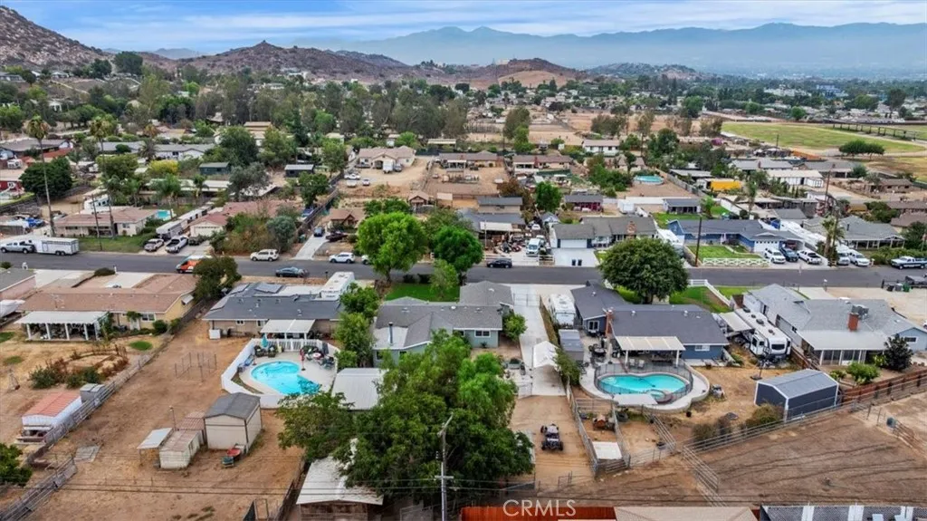 887 Kingman Drive, Norco, California 92860 home-pic-49
