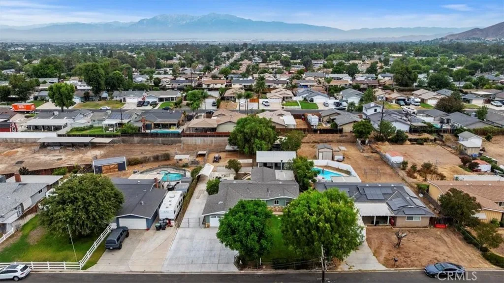 887 Kingman Drive, Norco, California 92860 home-pic-43