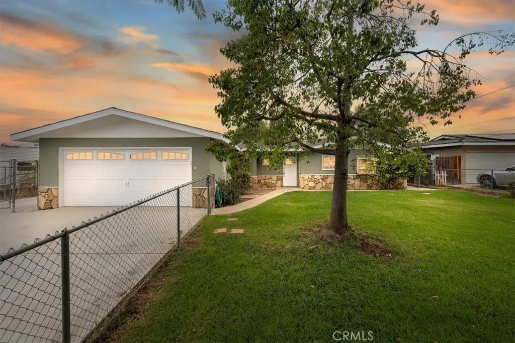 887 Kingman Drive, Norco, California 92860 home-pic-1