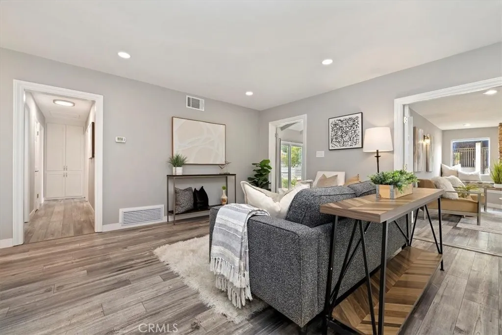 887 Kingman Drive, Norco, California 92860 home-pic-13