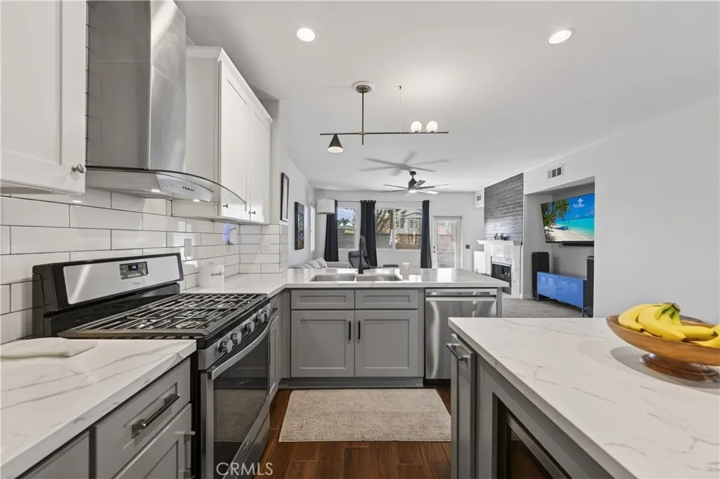 1455 Avila, Perris, California 92571 home-pic-17