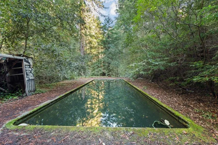 pool area