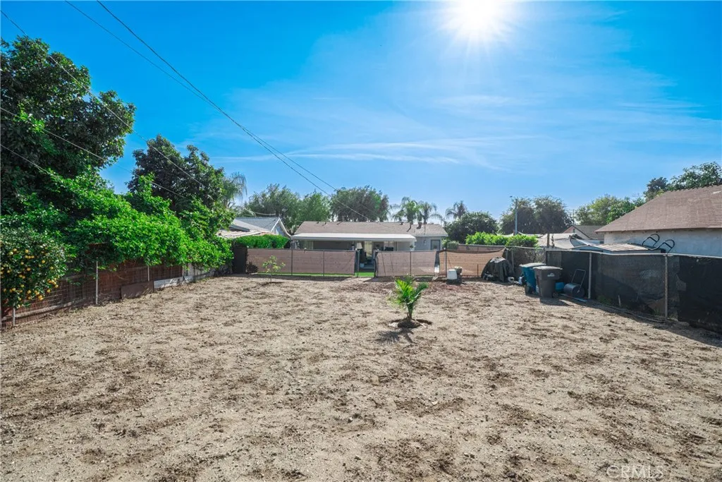 648 W Maitland, Ontario, California 91762 home-pic-20
