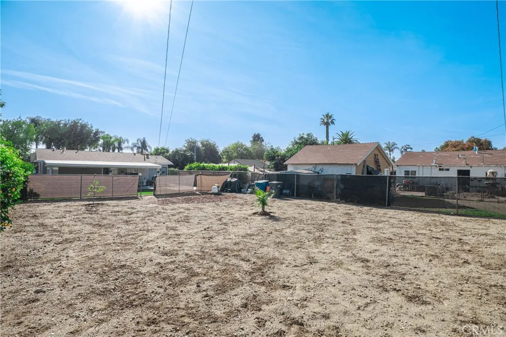 648 W Maitland, Ontario, California 91762 home-pic-22