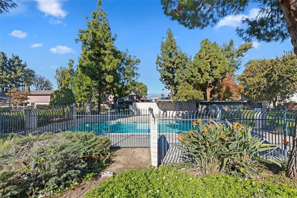4807 Jackson D, Riverside, California 92503 home-pic-31