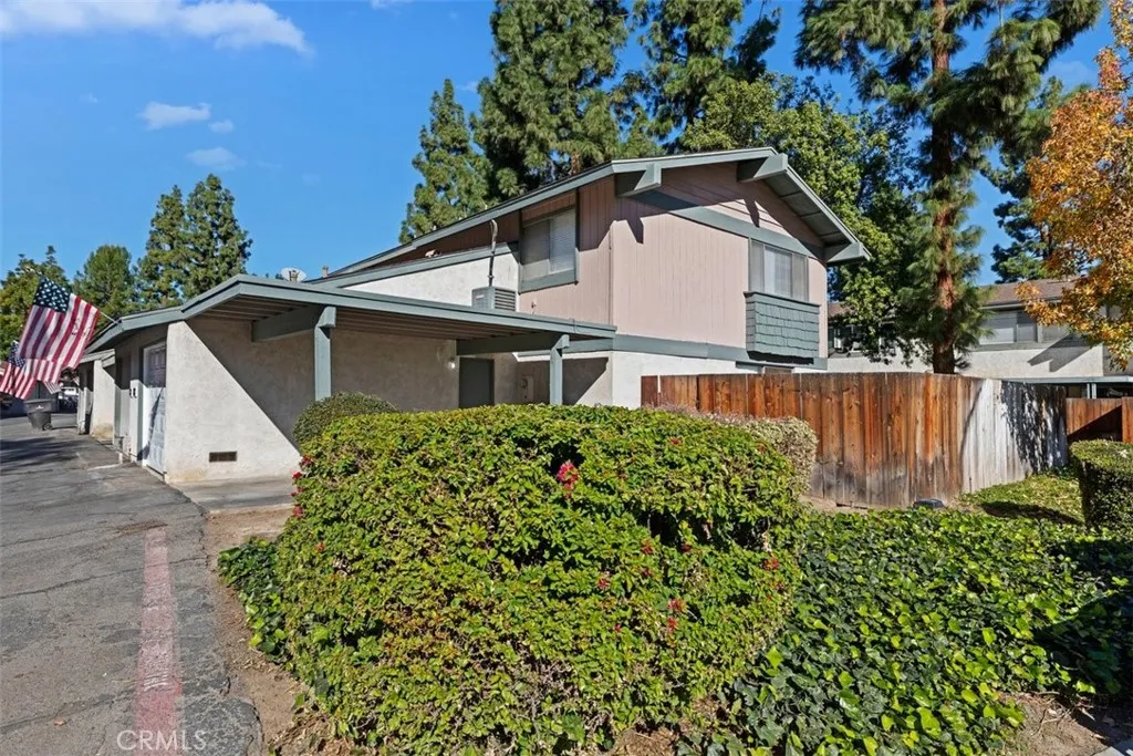 4807 Jackson D, Riverside, California 92503 home-pic-1