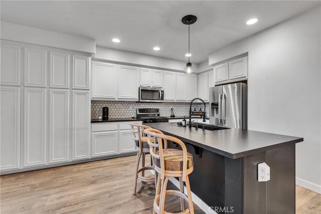 40083 Annapolis Drive, Temecula, California 92591 home-pic-21