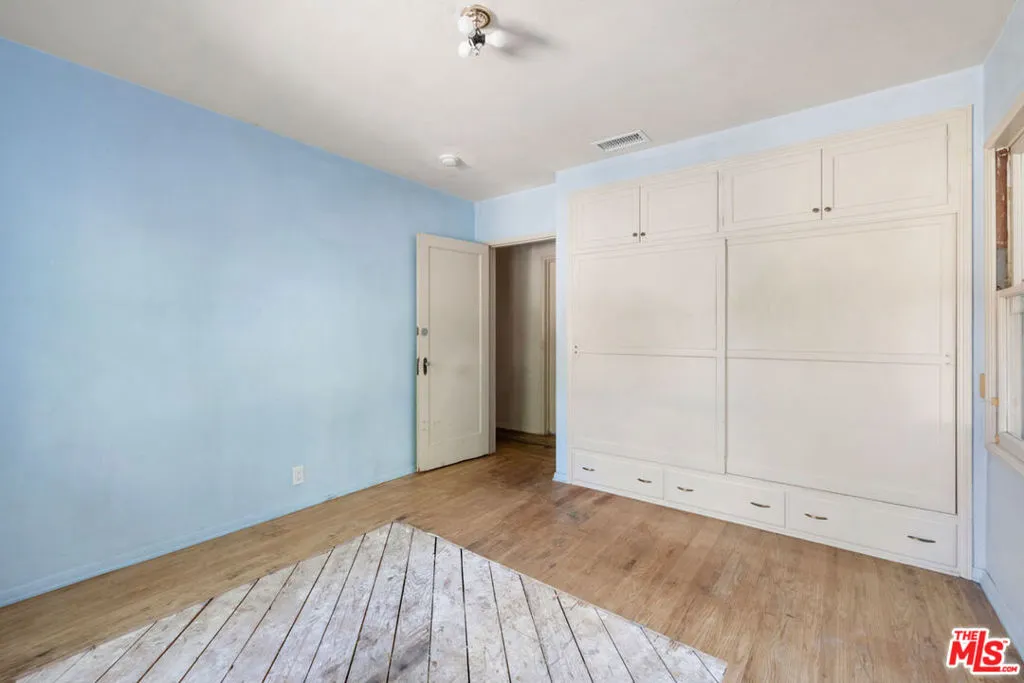 2215 Allesandro Way, Los Angeles, California 90039 home-pic-18