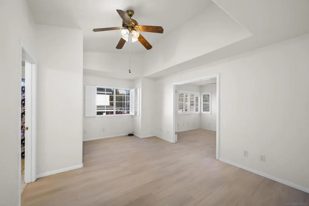7944 Tinaja Ln, San Diego, California 92139 home-pic-21