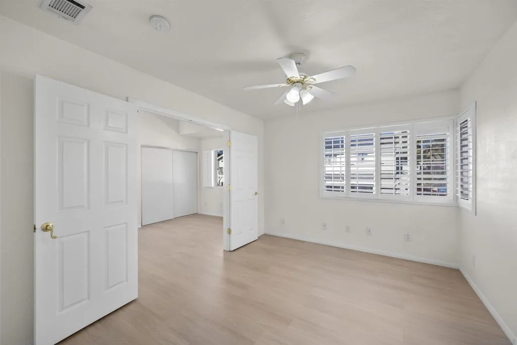 7944 Tinaja Ln, San Diego, California 92139 home-pic-25