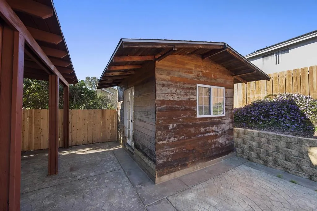 7944 Tinaja Ln, San Diego, California 92139 home-pic-32