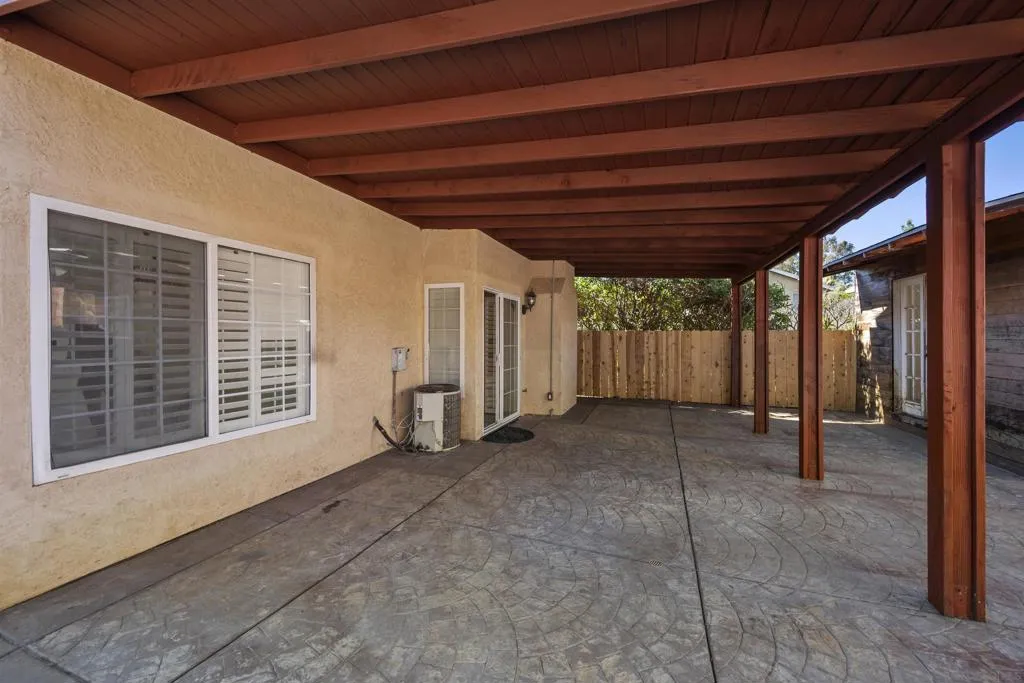 7944 Tinaja Ln, San Diego, California 92139 home-pic-31
