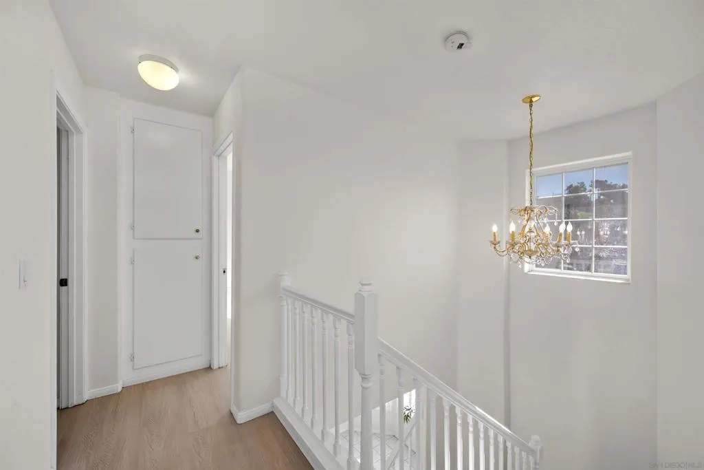 7944 Tinaja Ln, San Diego, California 92139 home-pic-19