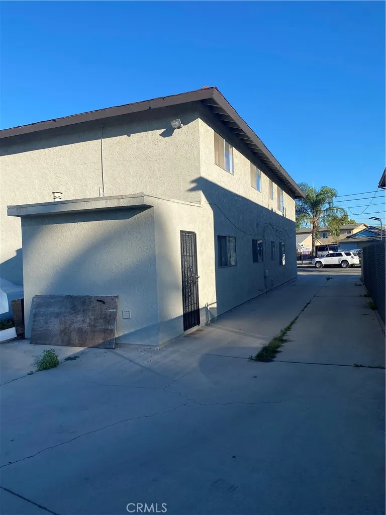 415 S 6th, Montebello, California 90640 home-pic-6