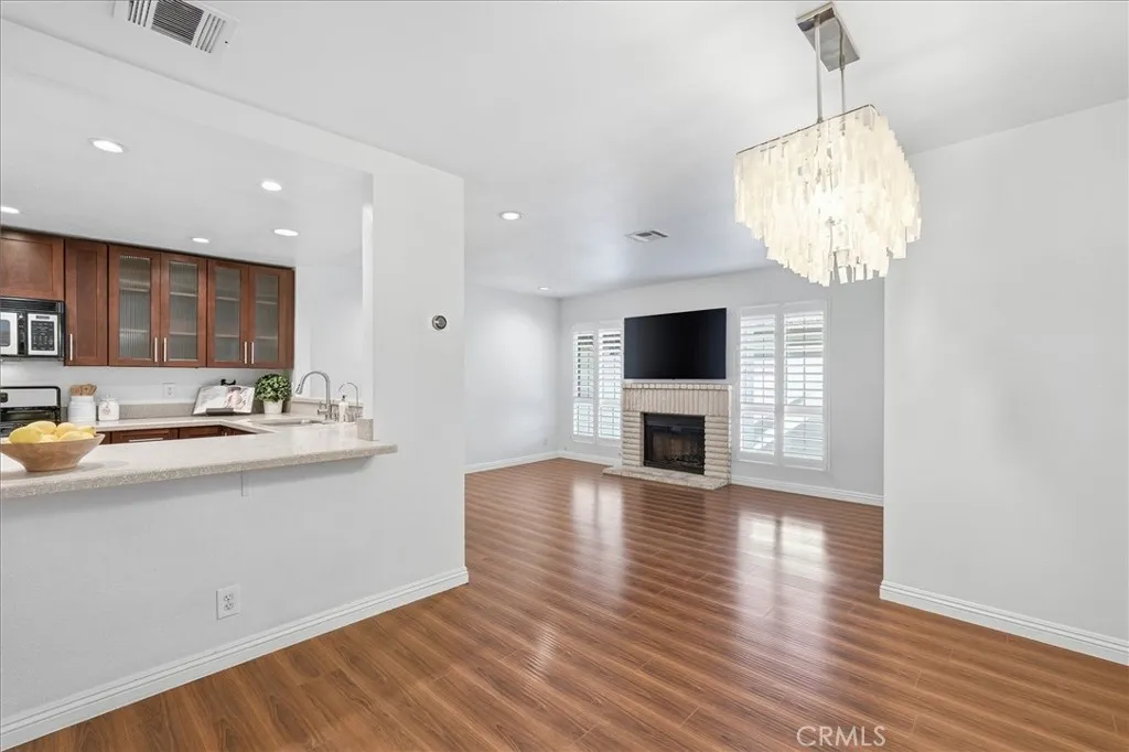 2451 Artesia Boulevard 45, Torrance, California 90504 home-pic-2