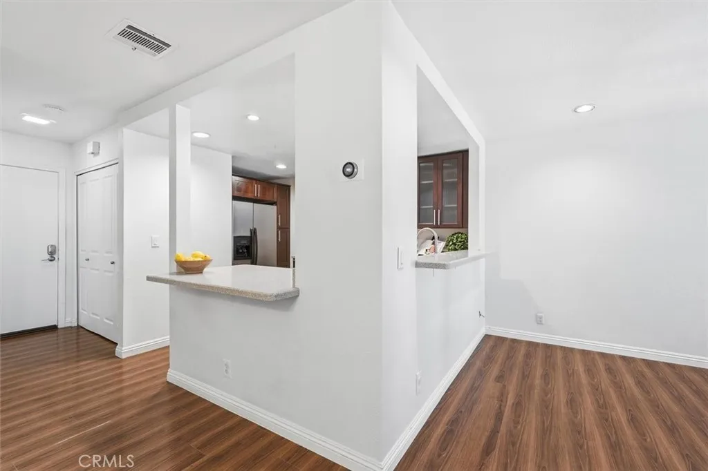 2451 Artesia Boulevard 45, Torrance, California 90504 home-pic-8