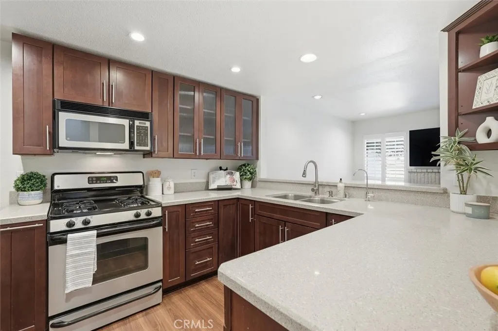 2451 Artesia Boulevard 45, Torrance, California 90504 home-pic-9