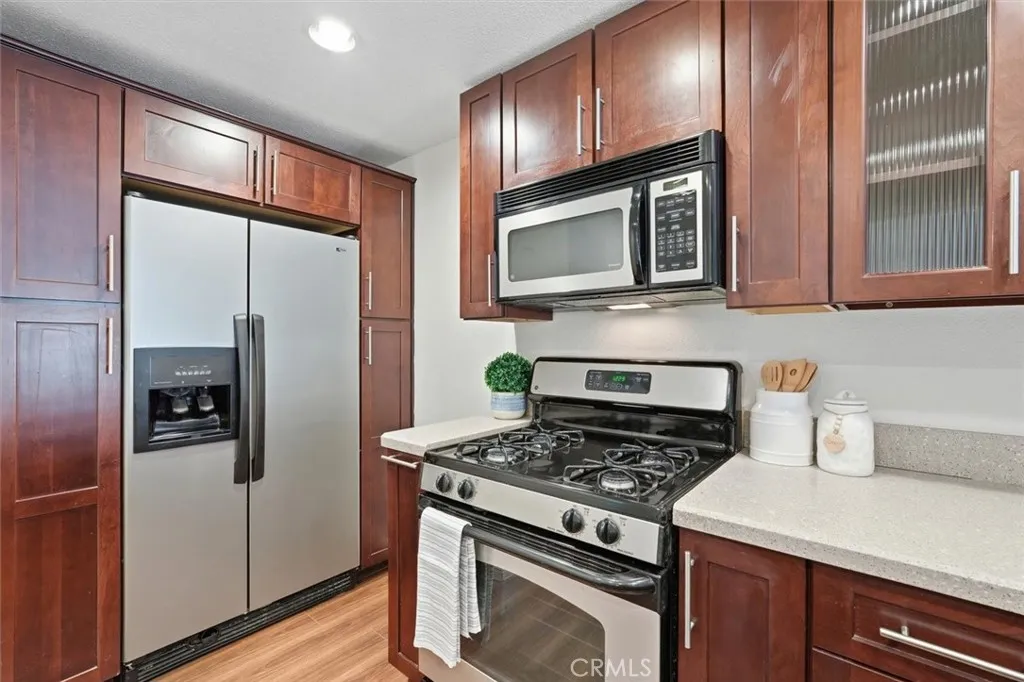 2451 Artesia Boulevard 45, Torrance, California 90504 home-pic-11