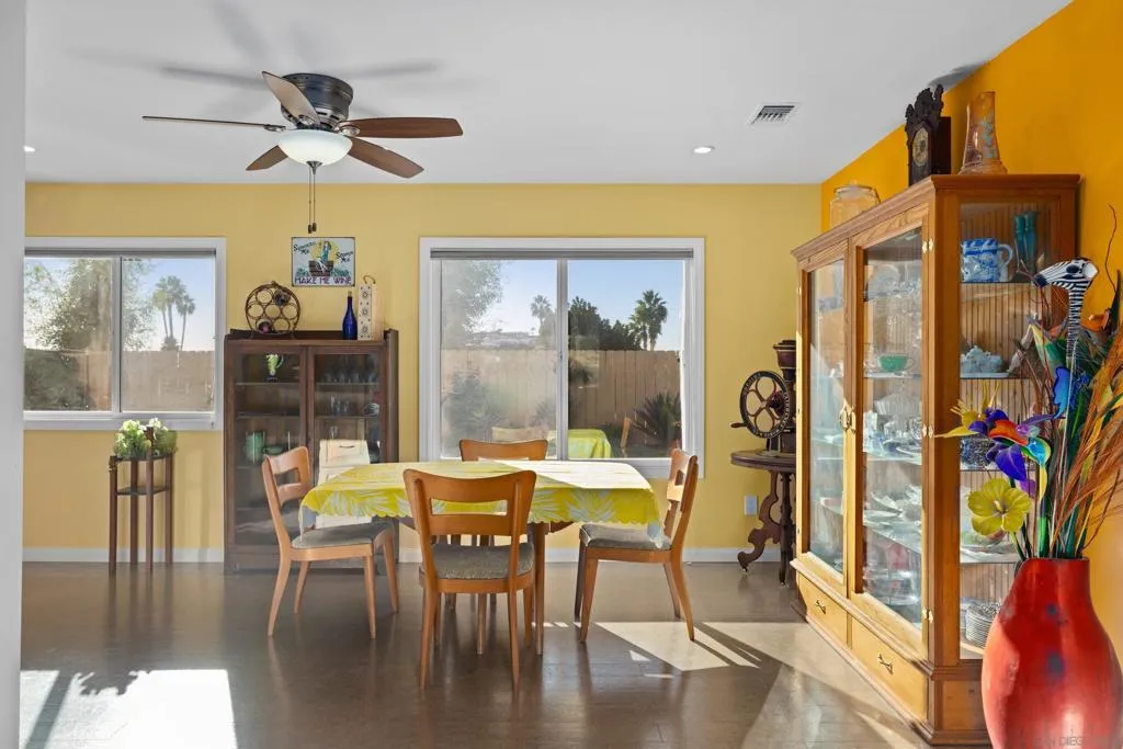 9464 Telkaif St, Lakeside, California 92040 home-pic-11