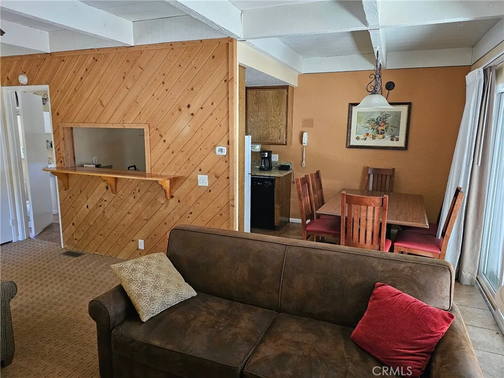 314 Canyon Crest, Lake Arrowhead, California 92352 home-pic-11